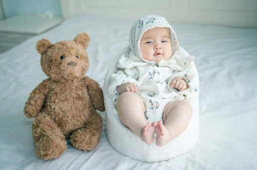 三河宝宝挠耳朵是怎么回事 三河宝宝挠耳朵是怎么回事