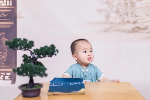 三河宝宝眼屎多是什么原因 三河宝宝眼屎多是什么原因